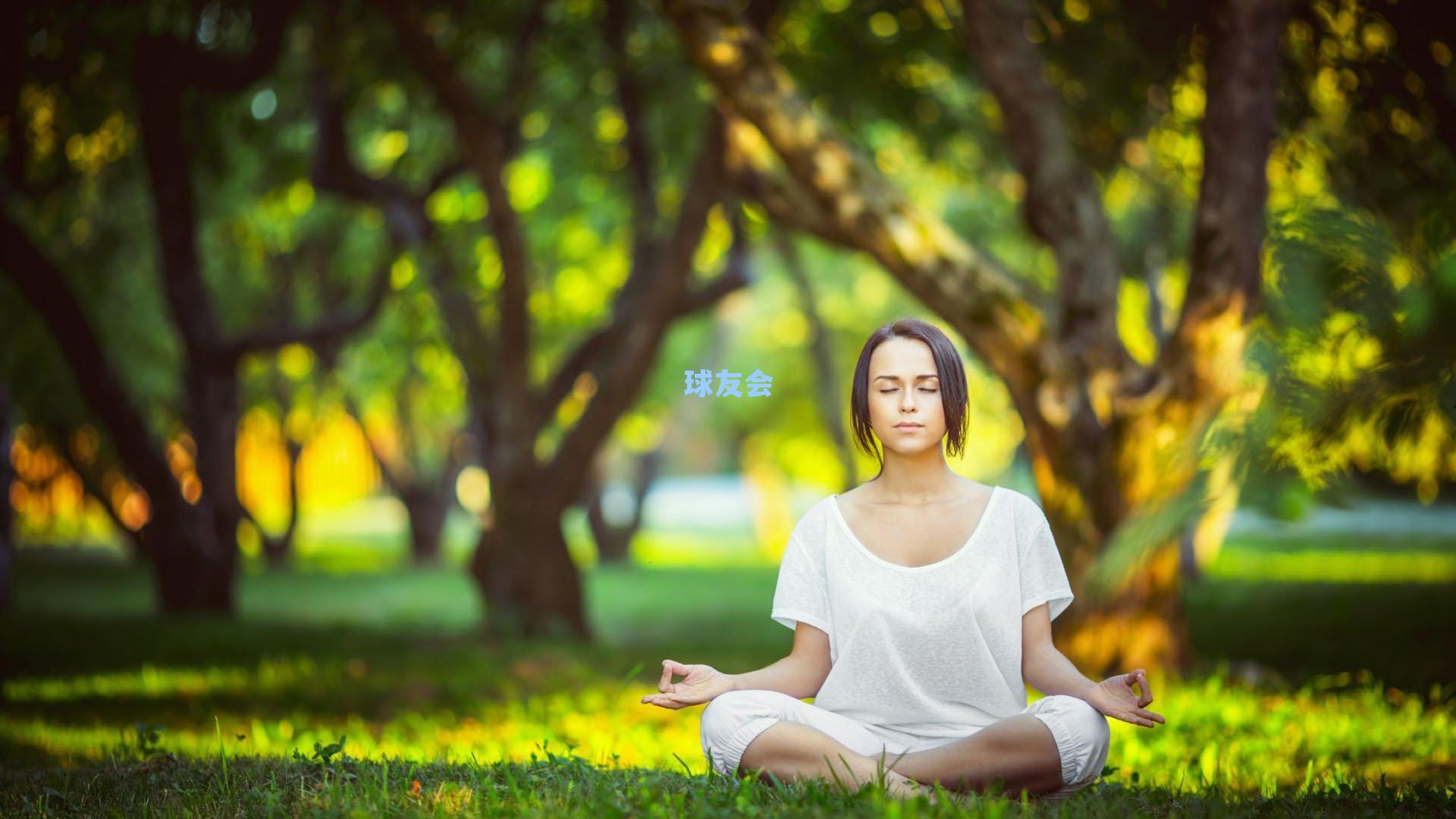 得哄!斯洛特主动安抚阿诺德,详解换人决策背后的战术考量
