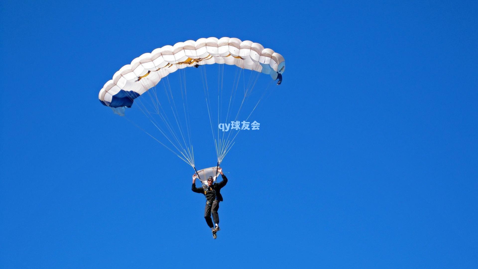 香槟惊魂，门将荒诞庆祝葬送球队晋级梦